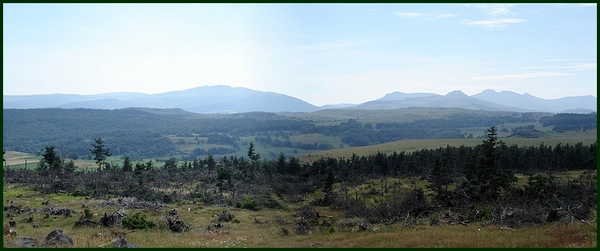 Panorama monts du Cantal