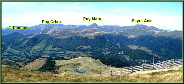 Vue sur les Monts du Cantal