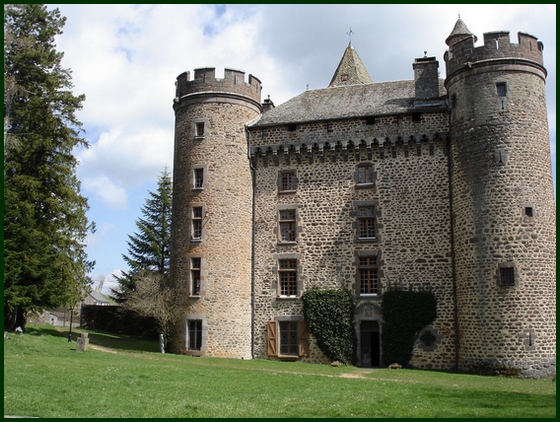 façade château